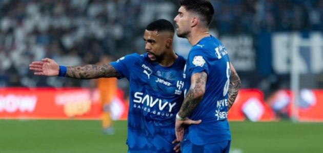 الهلال يسقط في فخ التعادل أمام التعاون ويبتعد عن الصدارة