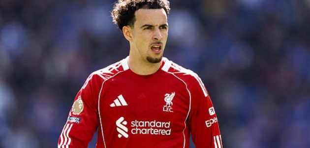 كورتيس جونس يفكر في الرحيل عن ليفربول
