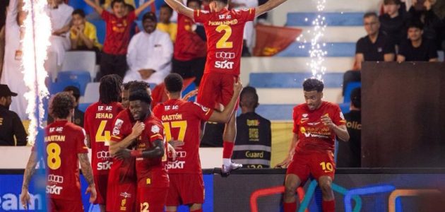 القادسية يسقط النصر بثلاثية ويشعل سباق الدوري