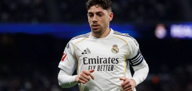 الكشف عن مدة غياب فالفيردي واللاعب يخرج ببيان رسمي